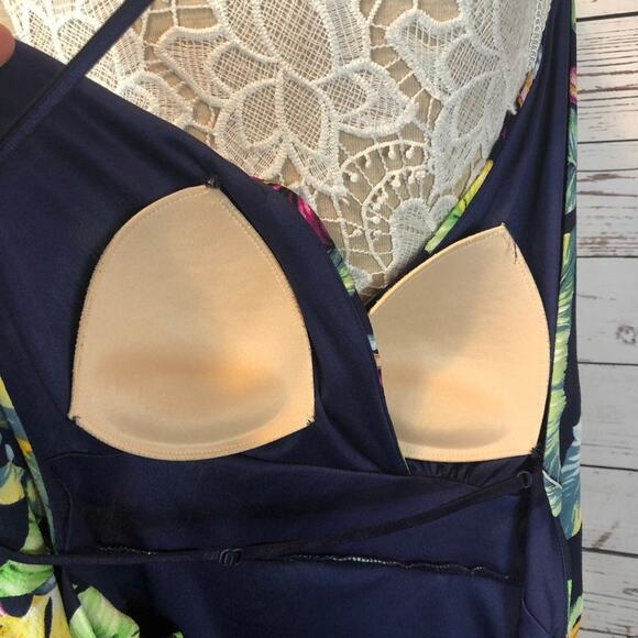 Tropical sleevless maxi dress criss cross straps size medium - Picture 11 of 15